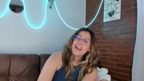 Snapshot of hazelbrownn23 chatting on 25, 2, 2025 Hazel Brown online show from 25, 2, 2025