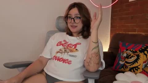 Snapshot of hazelbrownn23 chatting on 2, 10, 2025 Hazel Brown online show from 2, 10, 2025