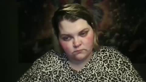 Hazeleyez97 online show from 8, 11, 2025