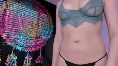 HazelKush online show from 6, 2, 2025