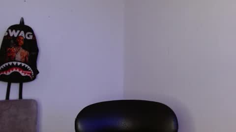 hazlan_420 online show from 10, 11, 2025