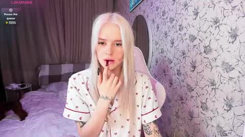 Snapshot of healing__girl chatting on 15, 1, 2025 Valeria online show from 15, 1, 2025