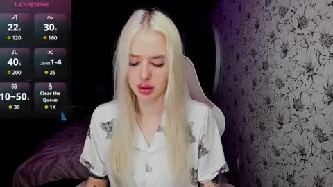 Snapshot of healing__girl chatting on 8, 2, 2025 Valeria online show from 8, 2, 2025