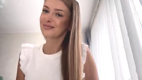 Mona online show from 26, 9, 2025