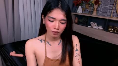 Snapshot of heather_winter chatting on 7, 5, 2026 HEATHER online show from 7, 5, 2026