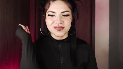 HEATHER DEMONZX   Please help me to reach 100 thumbs up online show from 16, 1, 2026