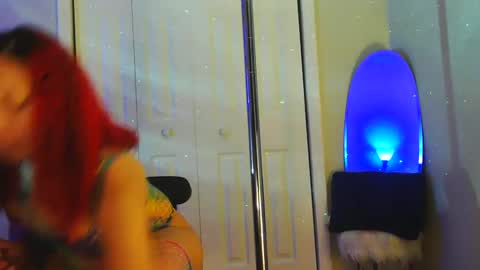 Heavenllyy online show from 4, 1, 2025