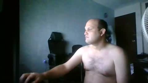 Snapshot of heavy_rebellxc chatting on 26, 4, 2026 Heavy Rebell online show from 26, 4, 2026