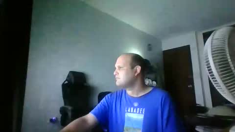 Snapshot of heavy_rebellxc chatting on 4, 5, 2026 Heavy Rebell online show from 4, 5, 2026