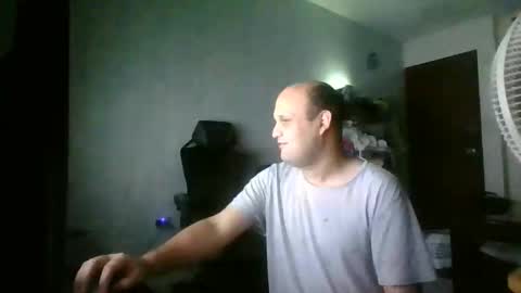 Snapshot of heavy_rebellxc chatting on 8, 5, 2026 Heavy Rebell online show from 8, 5, 2026
