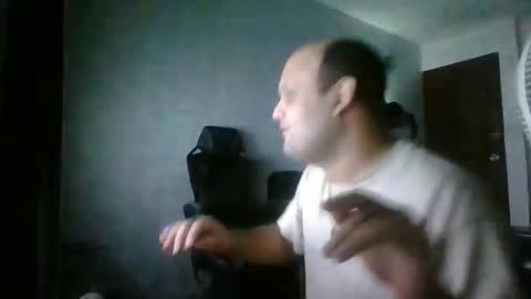 Snapshot of heavy_rebellxc chatting on 14, 5, 2026 Heavy Rebell online show from 14, 5, 2026