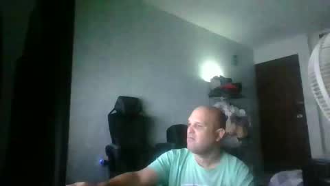 Snapshot of heavy_rebellxc chatting on 26, 5, 2026 Heavy Rebell online show from 26, 5, 2026