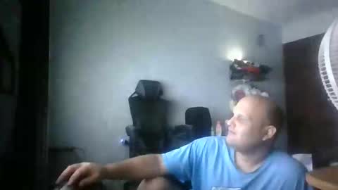 Snapshot of heavy_rebellxc chatting on 8, 6, 2026 Heavy Rebell online show from 8, 6, 2026
