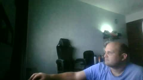Snapshot of heavy_rebellxc chatting on 18, 6, 2026 Heavy Rebell online show from 18, 6, 2026