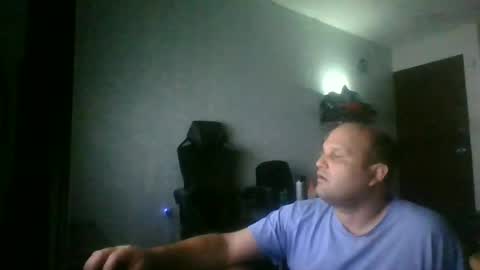 Snapshot of heavy_rebellxc chatting on 24, 6, 2026 Heavy Rebell online show from 24, 6, 2026