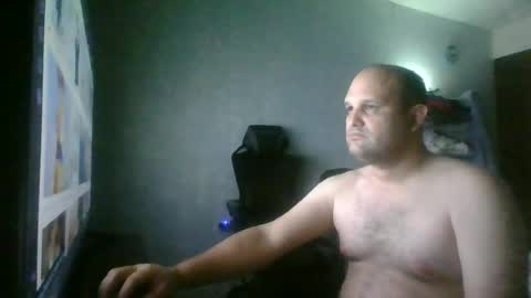 Snapshot of heavy_rebellxc chatting on 1, 7, 2026 Heavy Rebell online show from 1, 7, 2026