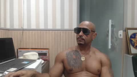 Snapshot of hebertgomes chatting on 10, 5, 2026 hebertgomes online show from 10, 5, 2026