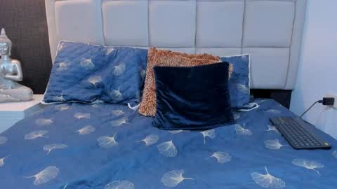 Keira Hecate online show from 30, 12, 2024