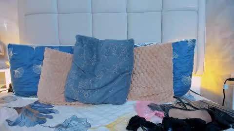 Keira Hecate online show from 7, 10, 2025