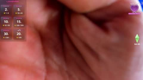 Snapshot of hecate_doll chatting on 17, 5, 2026 hecate_doll online show from 17, 5, 2026
