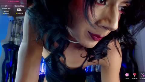 Snapshot of hecate_doll chatting on 21, 5, 2026 hecate_doll online show from 21, 5, 2026