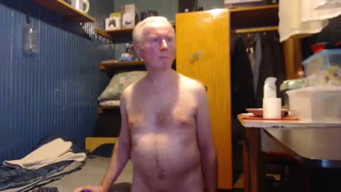 hedonista67 online show from 8, 2, 2025