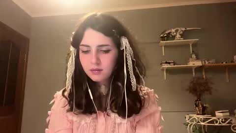 Sarah online show from 3, 12, 2025