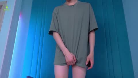 HEEJIN online show from 15, 4, 2026