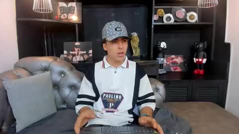 heellboy_ online show from 24, 10, 2025