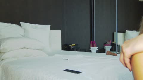 Helen online show from 31, 12, 2024