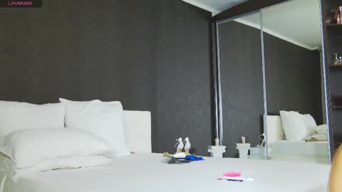 Helen online show from 22, 10, 2025