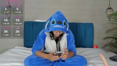 Snapshot of heidi_feuer chatting on 31, 10, 2025 heidi_feuer online show from 31, 10, 2025