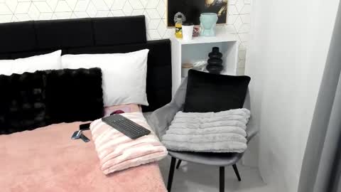 Snapshot of heidixcutie chatting on 17, 2, 2025 Heidi online show from 17, 2, 2025