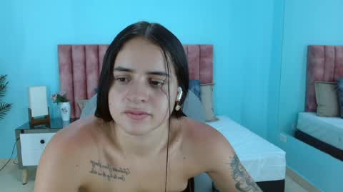 Snapshot of heidy_hoiss chatting on 22, 5, 2026 Heidy online show from 22, 5, 2026