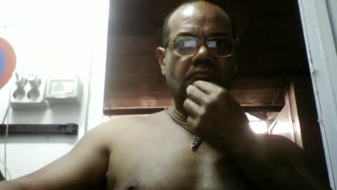 Snapshot of heistt chatting on 21, 6, 2026 Heist Stein online show from 21, 6, 2026