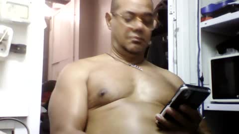 Snapshot of heistt chatting on 26, 7, 2026 Heist Stein online show from 26, 7, 2026