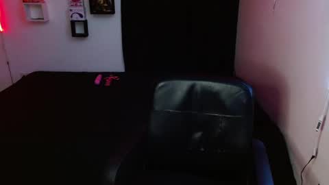 Snapshot of heizer_ chatting on 22, 12, 2024 ETHEREAL HEIZER online show from 22, 12, 2024
