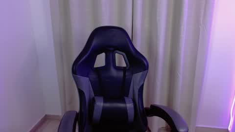 Snapshot of heizer_ chatting on 10, 10, 2025 ETHEREAL HEIZER online show from 10, 10, 2025
