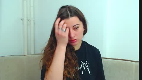 helen_adams_ online show from 9, 12, 2024