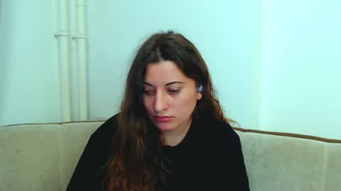 helen_adams_ online show from 16, 12, 2024