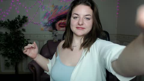 Snapshot of helen_elliot chatting on 20, 12, 2024 Helen Elliot online show from 20, 12, 2024