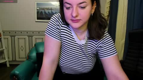 Snapshot of helen_elliot chatting on 26, 12, 2024 Helen Elliot online show from 26, 12, 2024