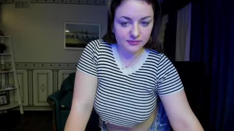 Snapshot of helen_elliot chatting on 24, 1, 2025 Helen Elliot online show from 24, 1, 2025