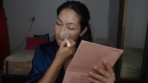 Snapshot of helen_lya chatting on 4, 8, 2026 Helen online show from 4, 8, 2026