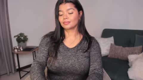 Snapshot of helen_miller chatting on 4, 12, 2024 helen_miller online show from 4, 12, 2024