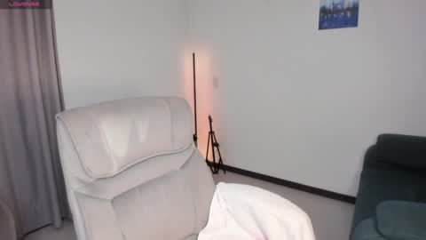 Snapshot of helen_miller chatting on 25, 1, 2025 helen_miller online show from 25, 1, 2025