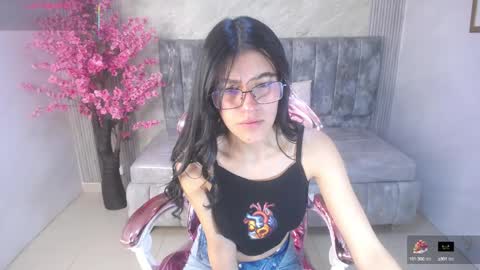 helena1_s online show from 22, 9, 2025