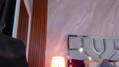 Helena Santos  online show from 11, 6, 2026