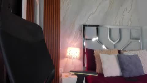 Helena Santos  online show from 19, 7, 2026