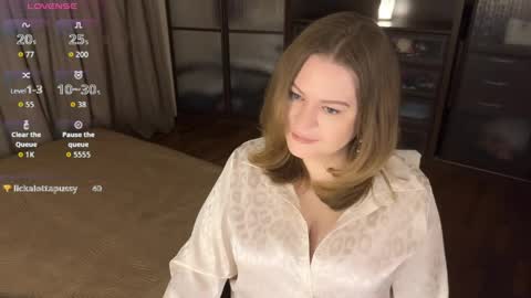 Snapshot of helenbonham chatting on 14, 4, 2026 Helena Bonham online show from 14, 4, 2026